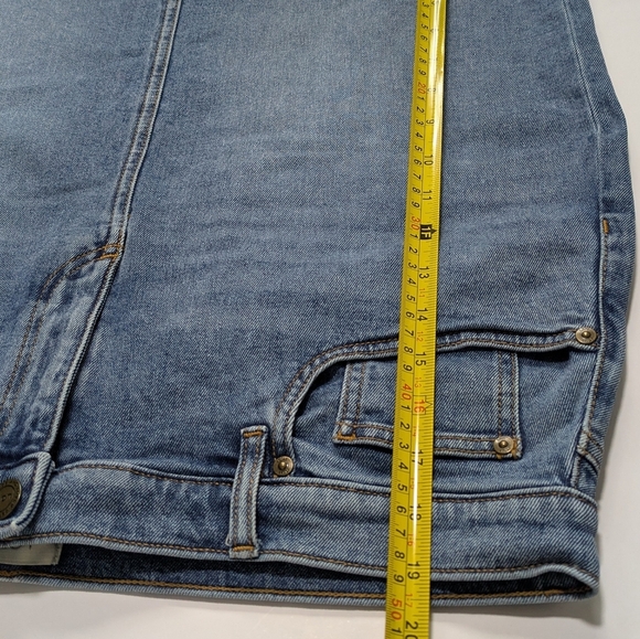 LOFT denim Blue Skirt Fresh Cut in Authentic Vintage Mid Wash, Size 14, XL - Picture 7 of 9